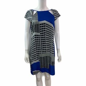 Ivy Blue Short Sleeve Rond Neck Dress